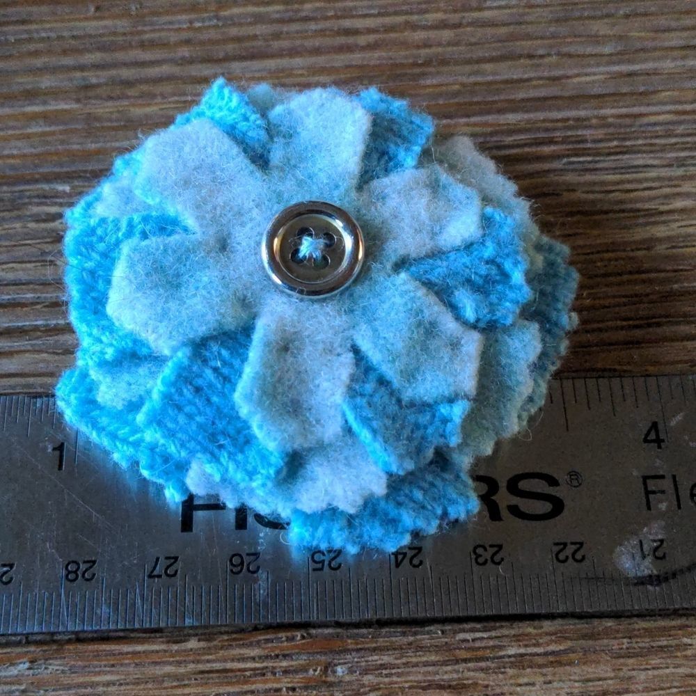 ⭐3 for $20⭐ Upcycled Felted Wool Flower Pin - Picture 4 of 5